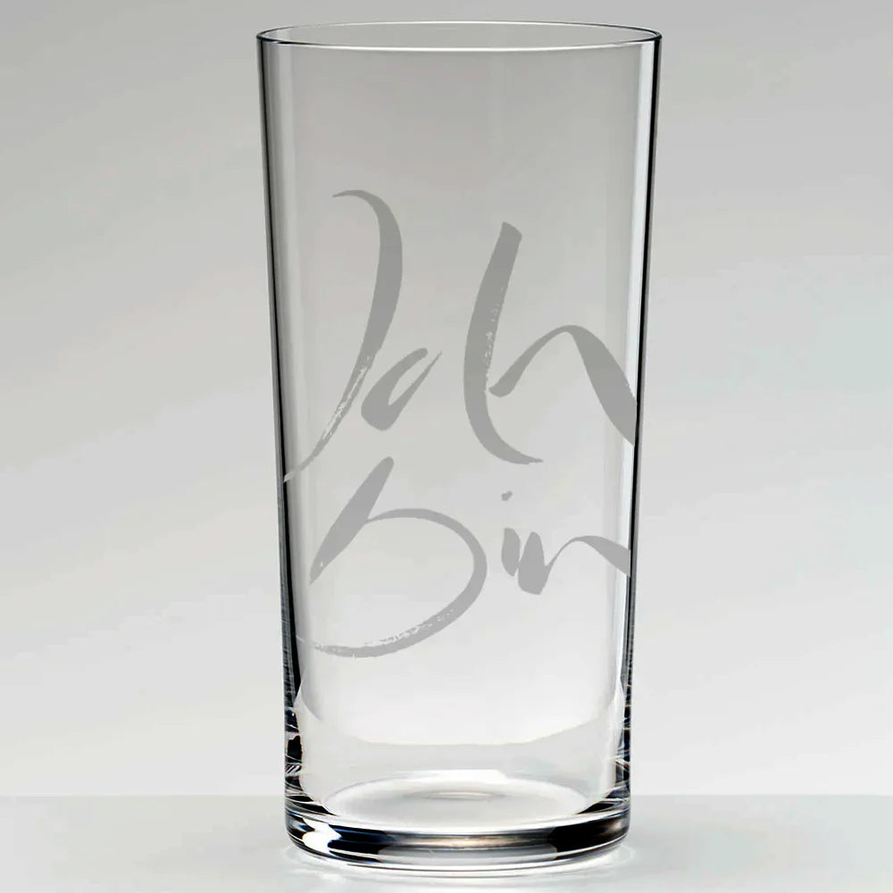 Sign-Wasserglas „Ich bin“ – handveredeltes Riedel-Glas aus Tirol, hochwertiges Sammlerstück statt austauschbarer Massenware