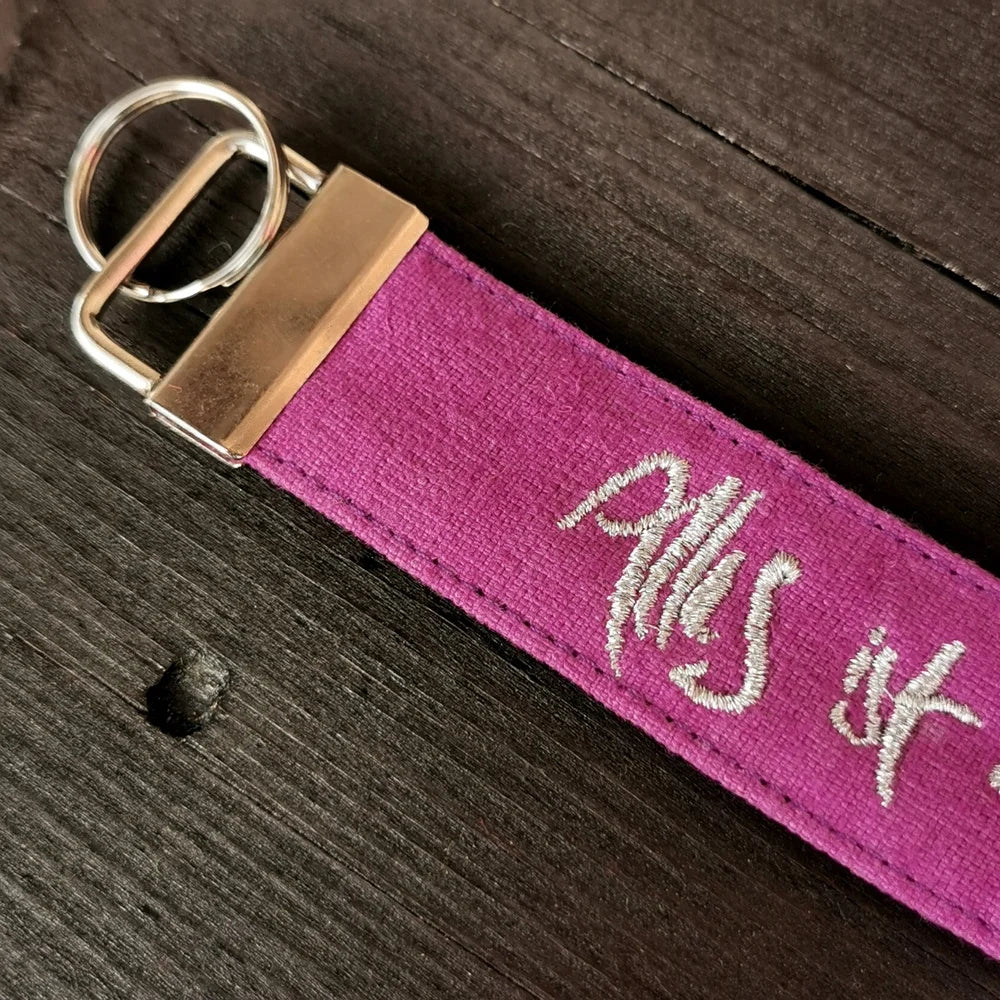 Taschenbaumler „Alles ist gut“ aus antikem handgewebtem Bauernleinen
