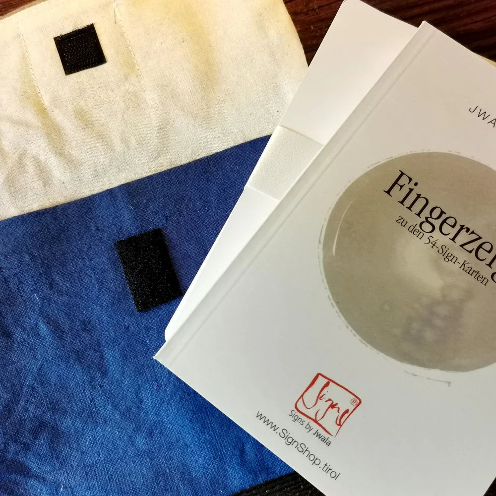 Premium Karten-Set „Fingerzeige“ Blau/Sand – Sign by Jwala®, hochwertige SignKarten aus Bauernleinen, Unikat für Meditation, Lebensfreude und persönliche Entwicklung