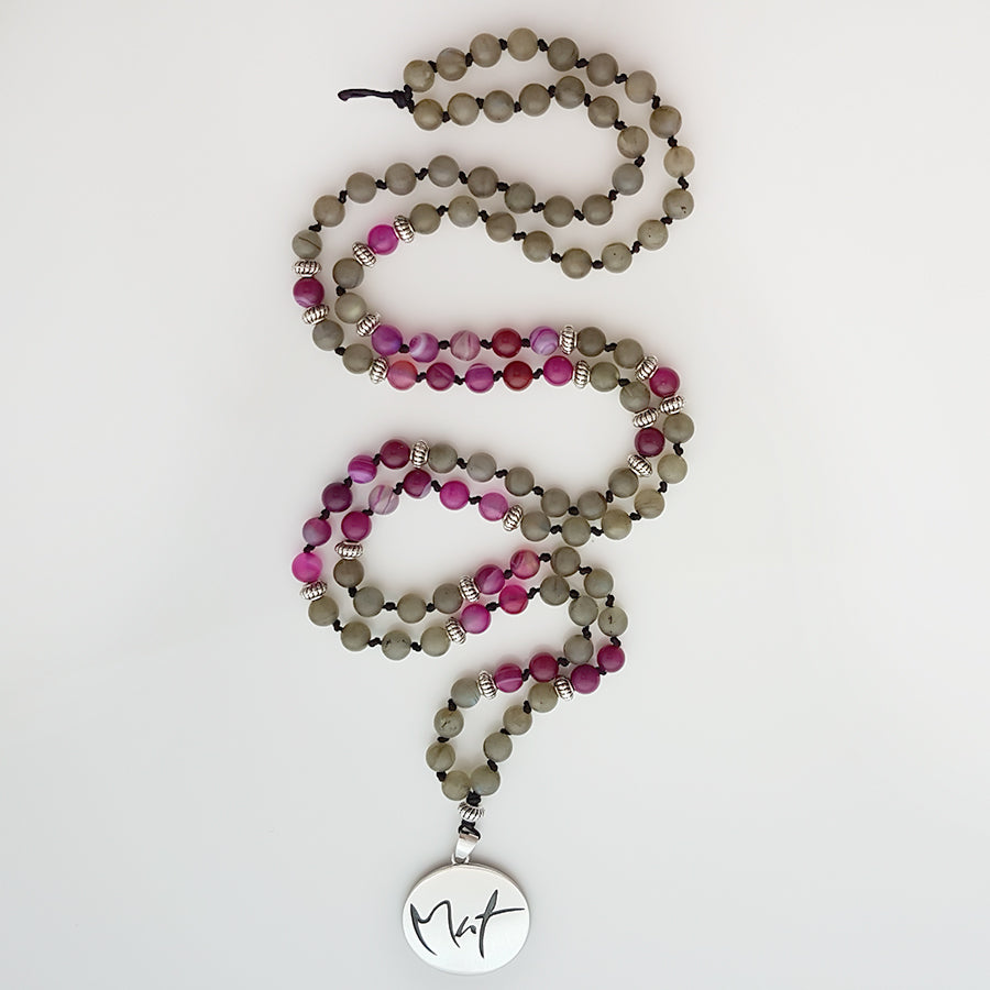 Spirituelle Mala Labradorit pinker Achat – Edelstein-Halskette für Selbstvertrauen online sichern
