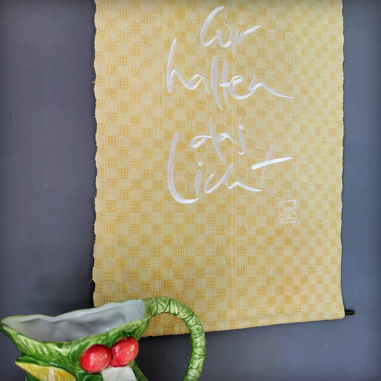 Haussegen "Wir halten das Licht"