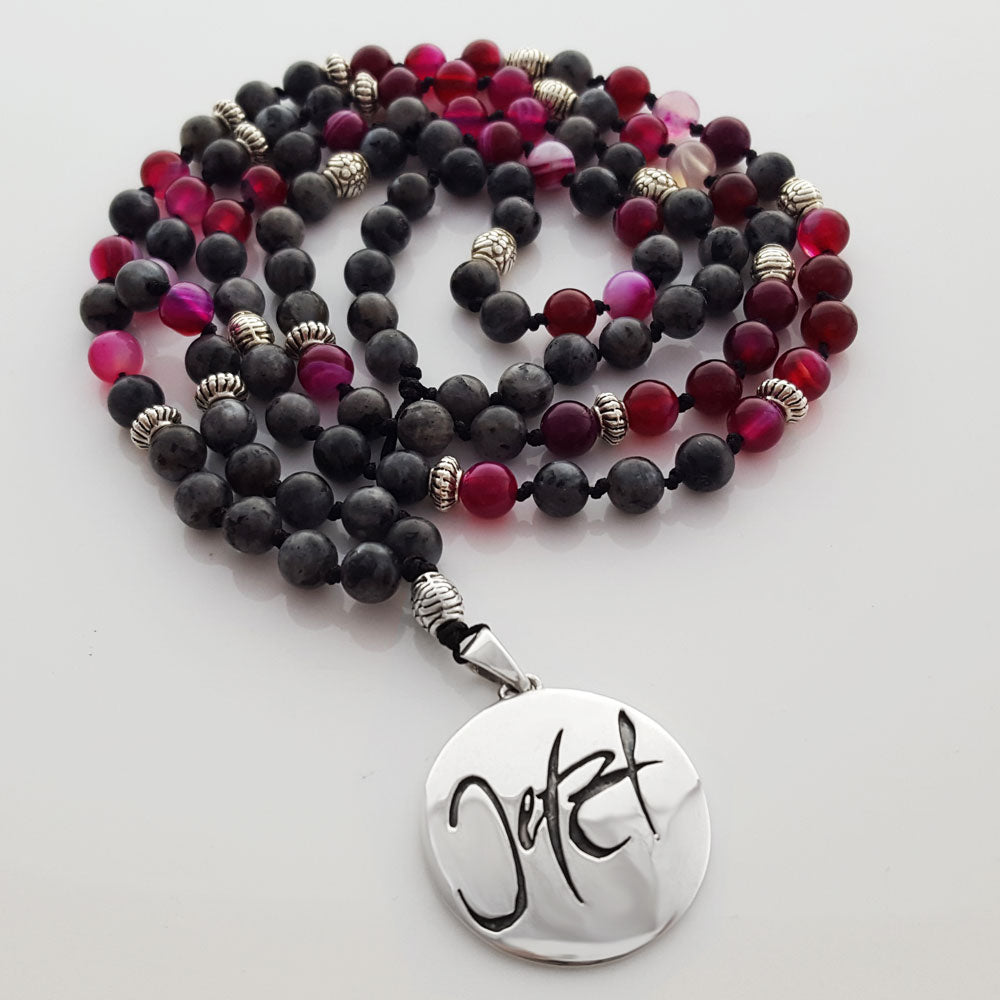 Jetzt-Mala (Labradorit/Achat Rot)