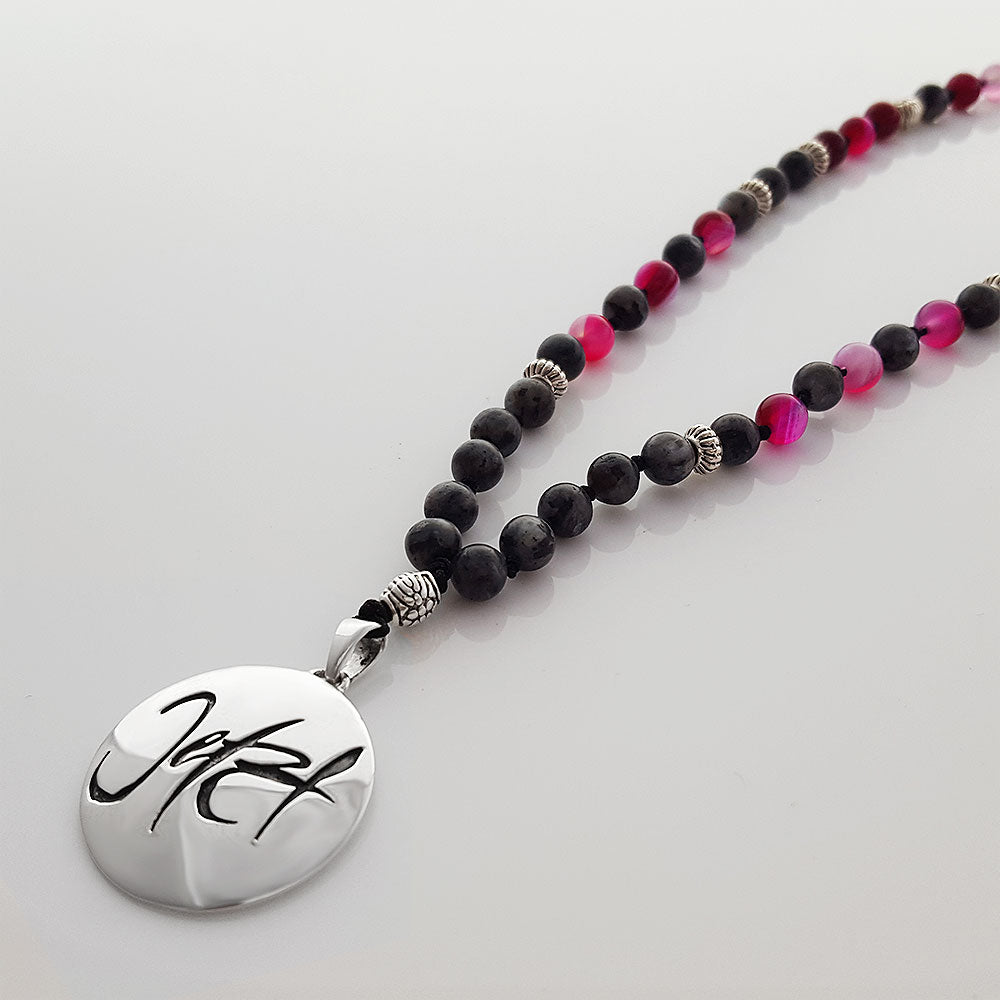 Handgeknüpfte Mala „Jetzt“ – Roter Achat & Labradorit für Achtsamkeit & Vitalität sofort sichern