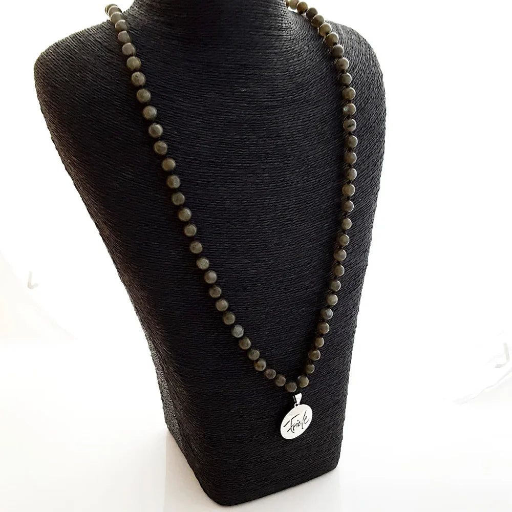 Original Männer Tigerauge-Mala „Friede“ – SignShop.Tirol, einzigartige Schmuckkette, handgemacht, wertvolles Accessoire für Lebensfreude, Schutz und emotionale Balance