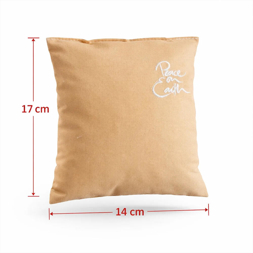 Limitierte Deko aus altem Leinen – kleines Zirbenkissen Peace on Earth orange sicher im SignShop Tirol online erwerben