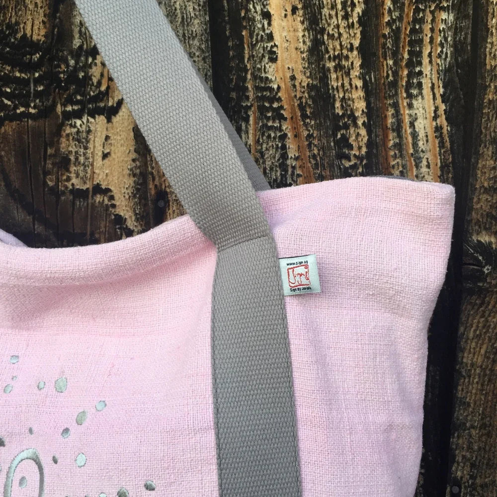 Handgemachte Beach Bag „Mein Herz geht auf“ – Original von Sign by Jwala®, limitiertes Einzelstück, nachhaltige Tragetasche für Reisen, Sonne und Outdoor-Abenteuer