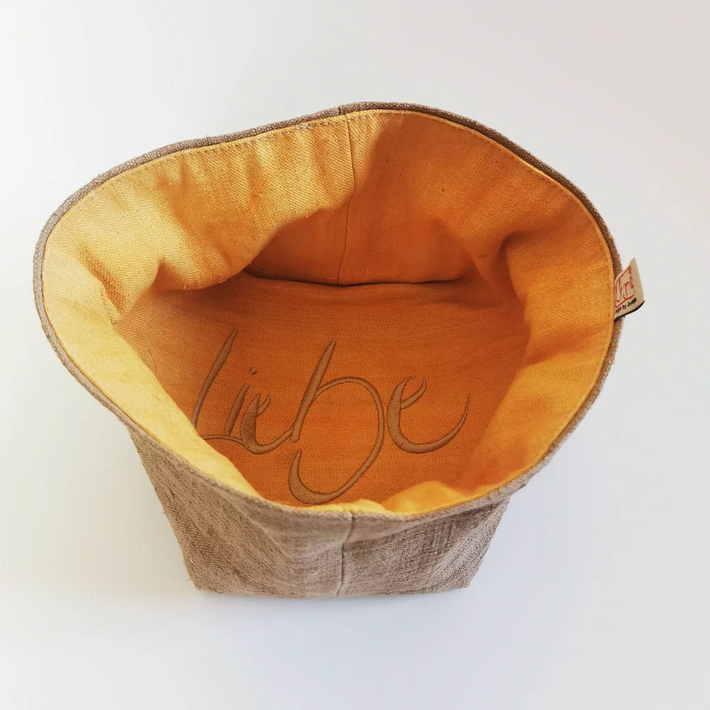 Handgemachtes Brotkörbchen „Liebe“ Gelb – Original von Sign by Jwala®, limitierte Auflage, stilvolles Geschenk für besondere Anlässe