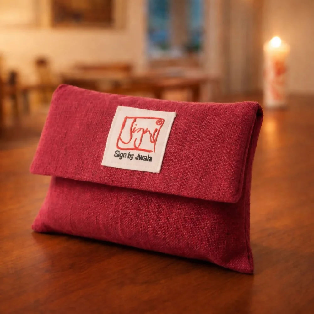 Orakelkarten „Fingerzeige“ aus Rosenholz im SignShop Tirol – spirituelle Karten für Sinnsuche und Lebensweg in handgemachter Bauernleinen-Tasche