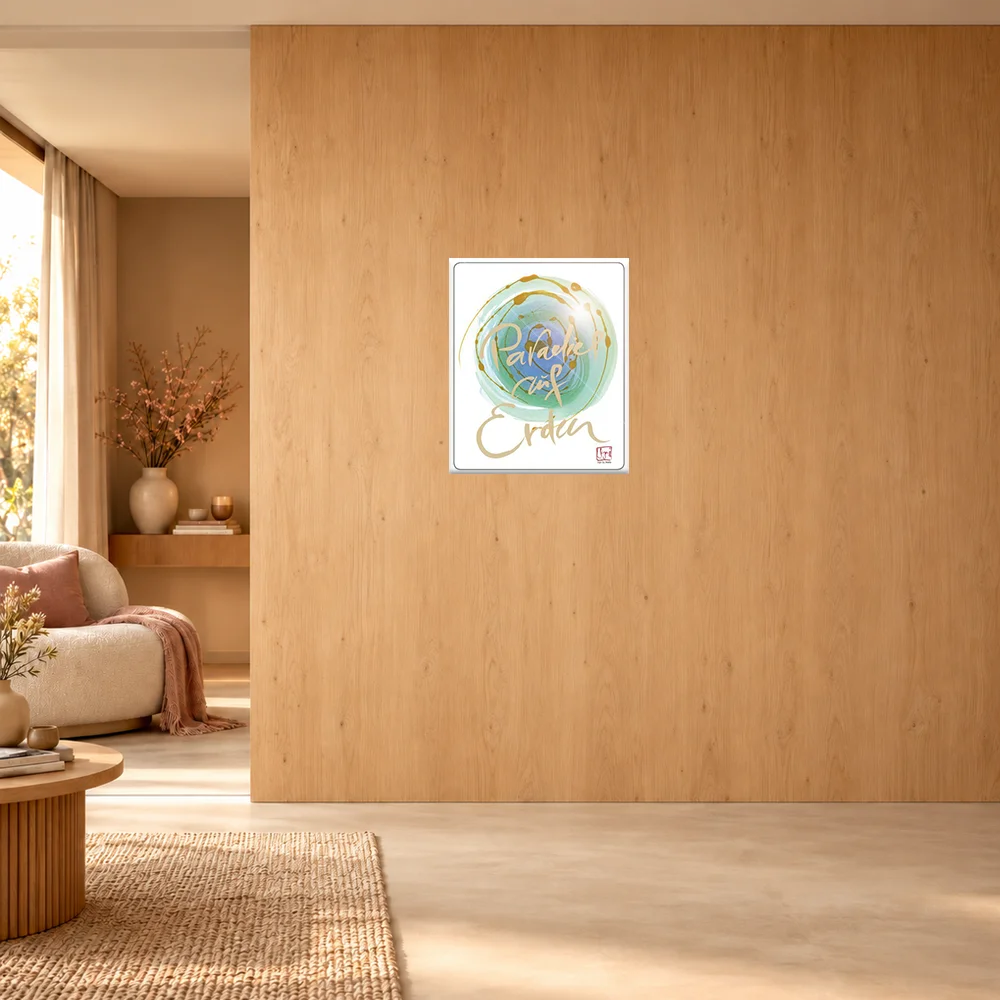 Kreatives Wandbild hinter Acrylglas Sign by jwala 100x120 cm „Paradise auf Erden“ mit fließenden gold-türkisen Kreisstrukturen, perfekt abgestimmt auf ein helles Interieur.