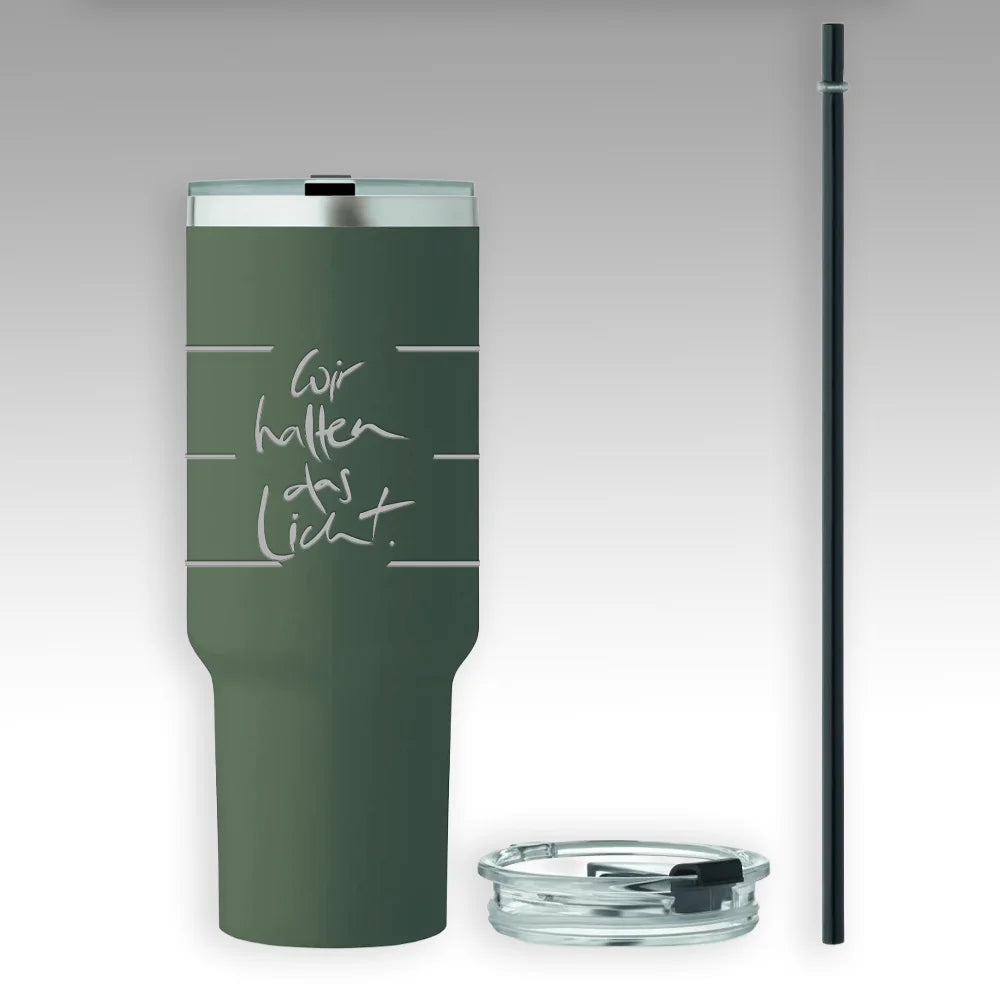 Grüner XXL Edelstahlbecher 1200ml mit hochwertiger Rundumgravur und Sign by Jwala „Wir halten das Licht“