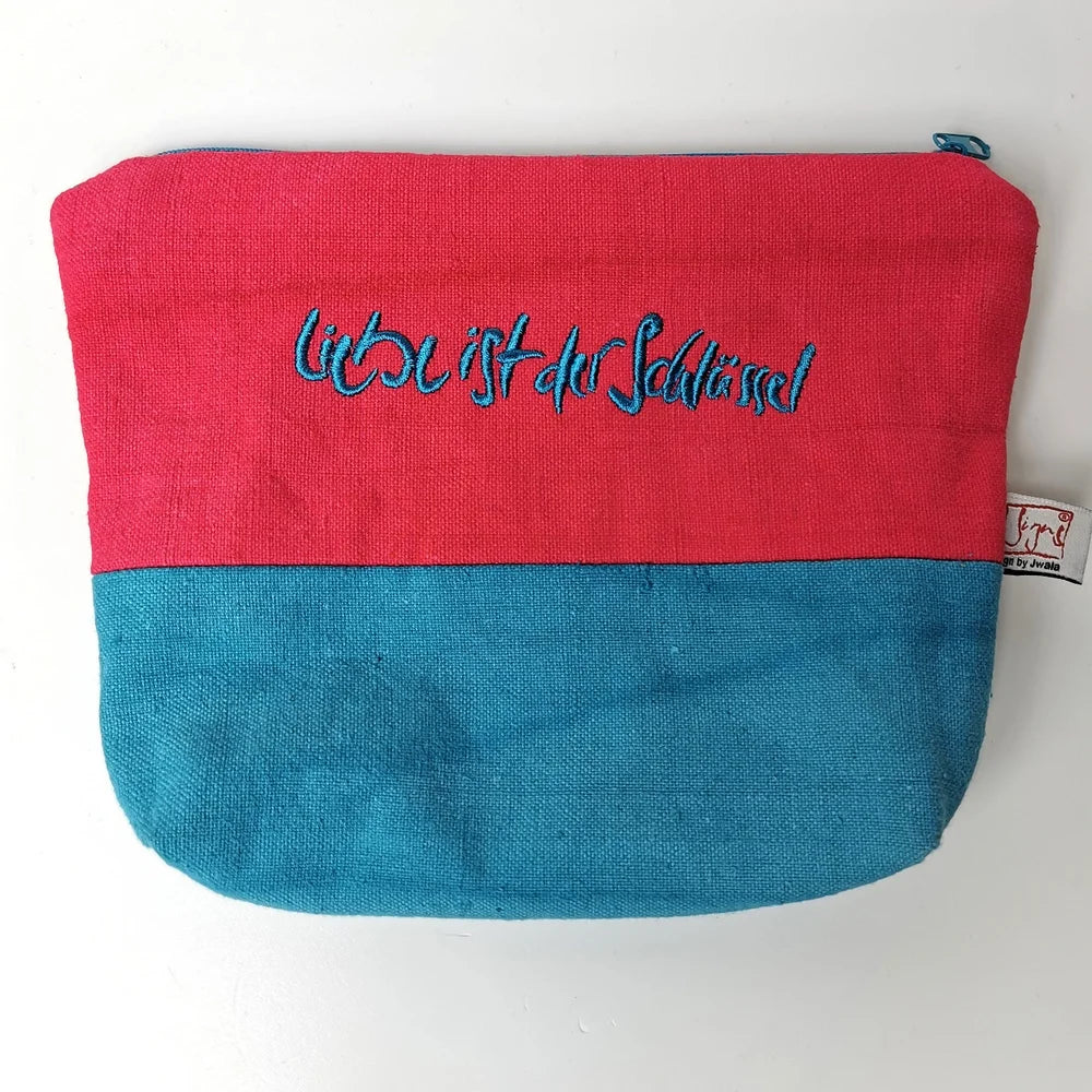 Limitierte Kosmetiktasche mit inspirierender Botschaft