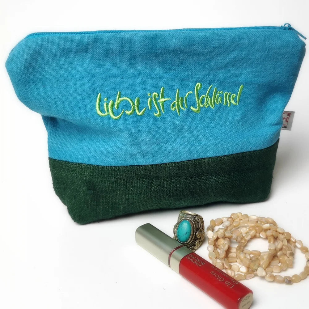 Handgemachte Kosmetiktasche „Liebe ist der Schlüssel“ aus Bauernleinen