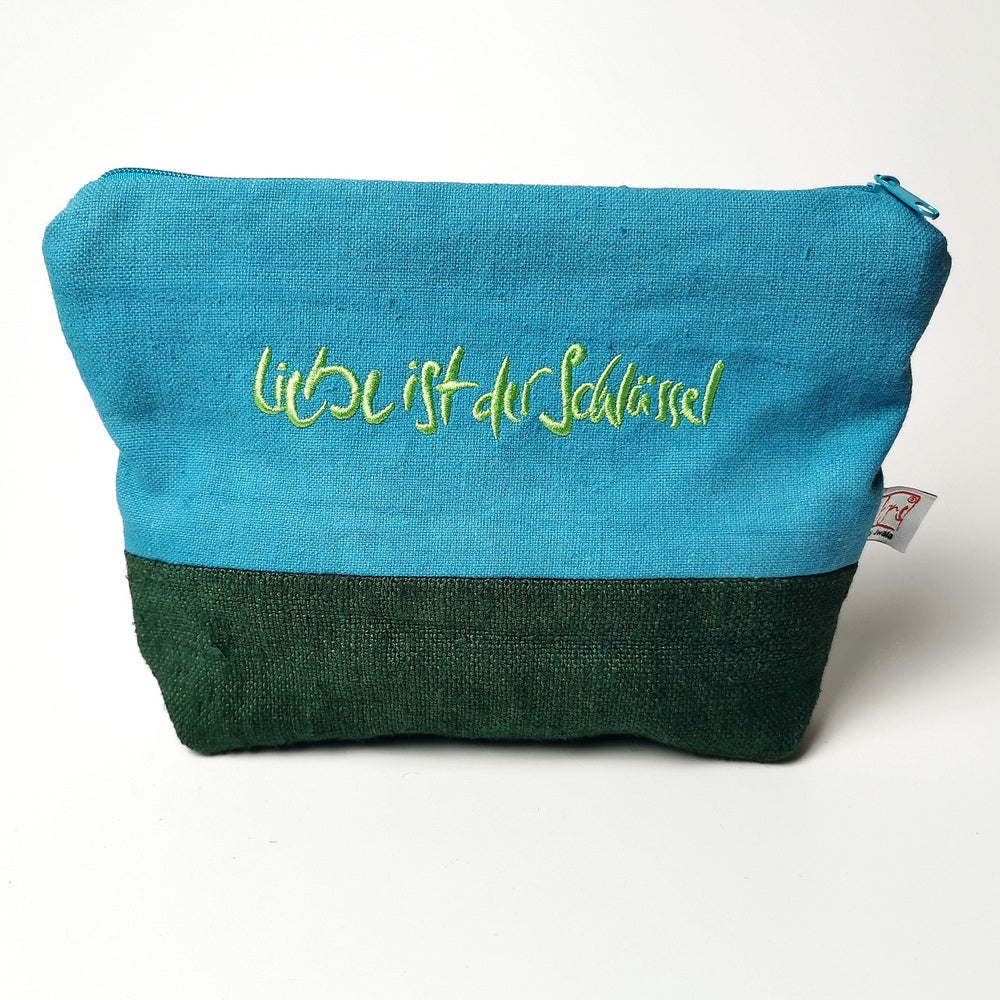 Kosmetiktasche "Liebe ist der Schlüssel"