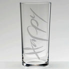Sign-Wasserglas „Happy“ – handveredeltes Premium-Wasserglas, spülmaschinengeeignet und alltagstauglich, dein täglicher Stimmungs-Booster mit Botschaft
