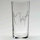 Sign-Wasserglas „Mut“ – handveredeltes Premium-Wasserglas, spülmaschinengeeignet und alltagstauglich, die besondere Geschenkidee für Menschen, die ihren Mut leben und schöne Dinge lieben