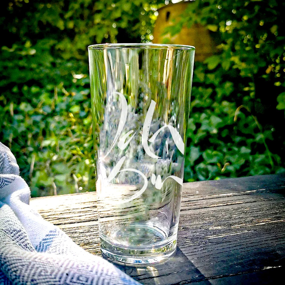 Sign-Wasserglas „Ich bin“ – schweres Riedel-Designglas, das jedes Wasser zum energievollen Bewusstseins-Ritual macht