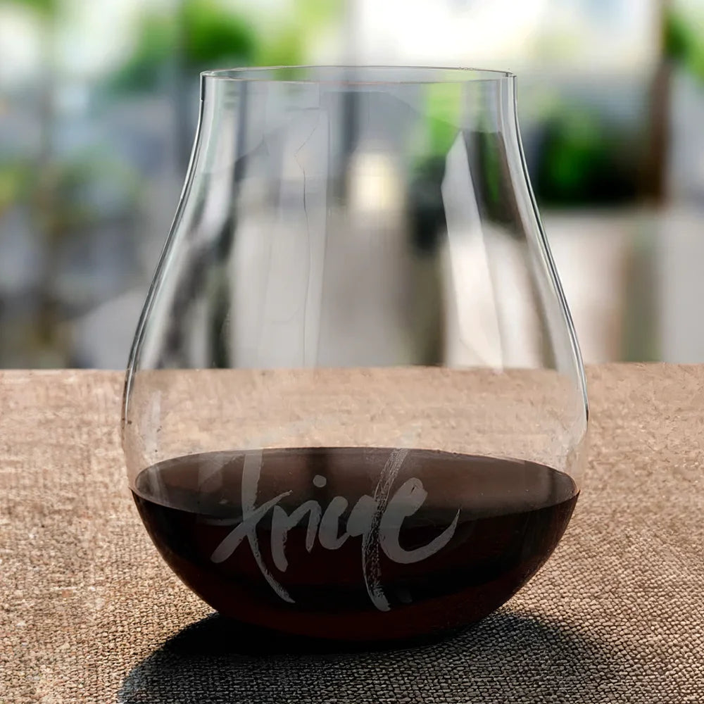 Sign-Gläser „Stille + Friede“ – handveredelte Riedel-Gläser aus Tirol für Ruhe & Achtsamkeit