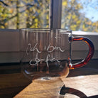 Spirituelle Teetasse „Ich bin so frei“ – leichtes Borosilikatglas mit Sandstrahl-Gravur