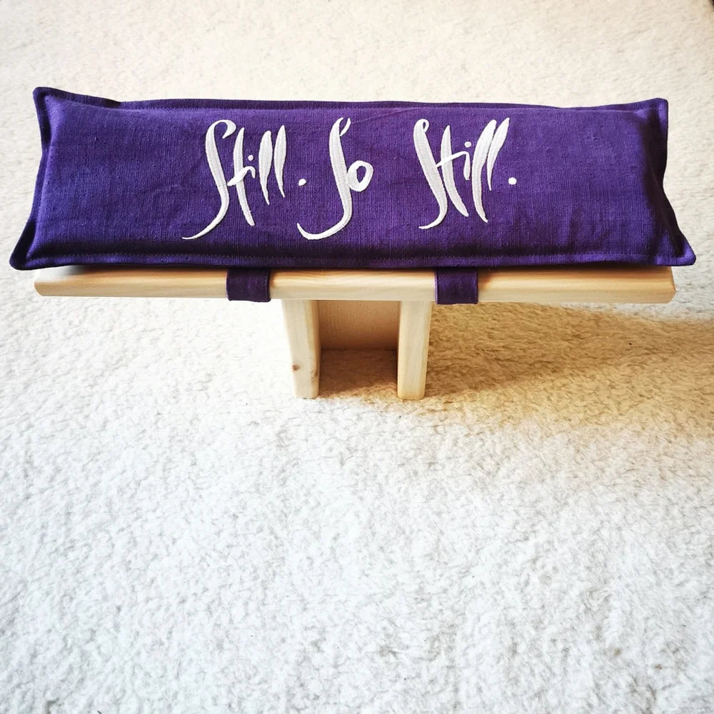 Handgefertigter Meditationshocker aus Tiroler Zirbenholz
