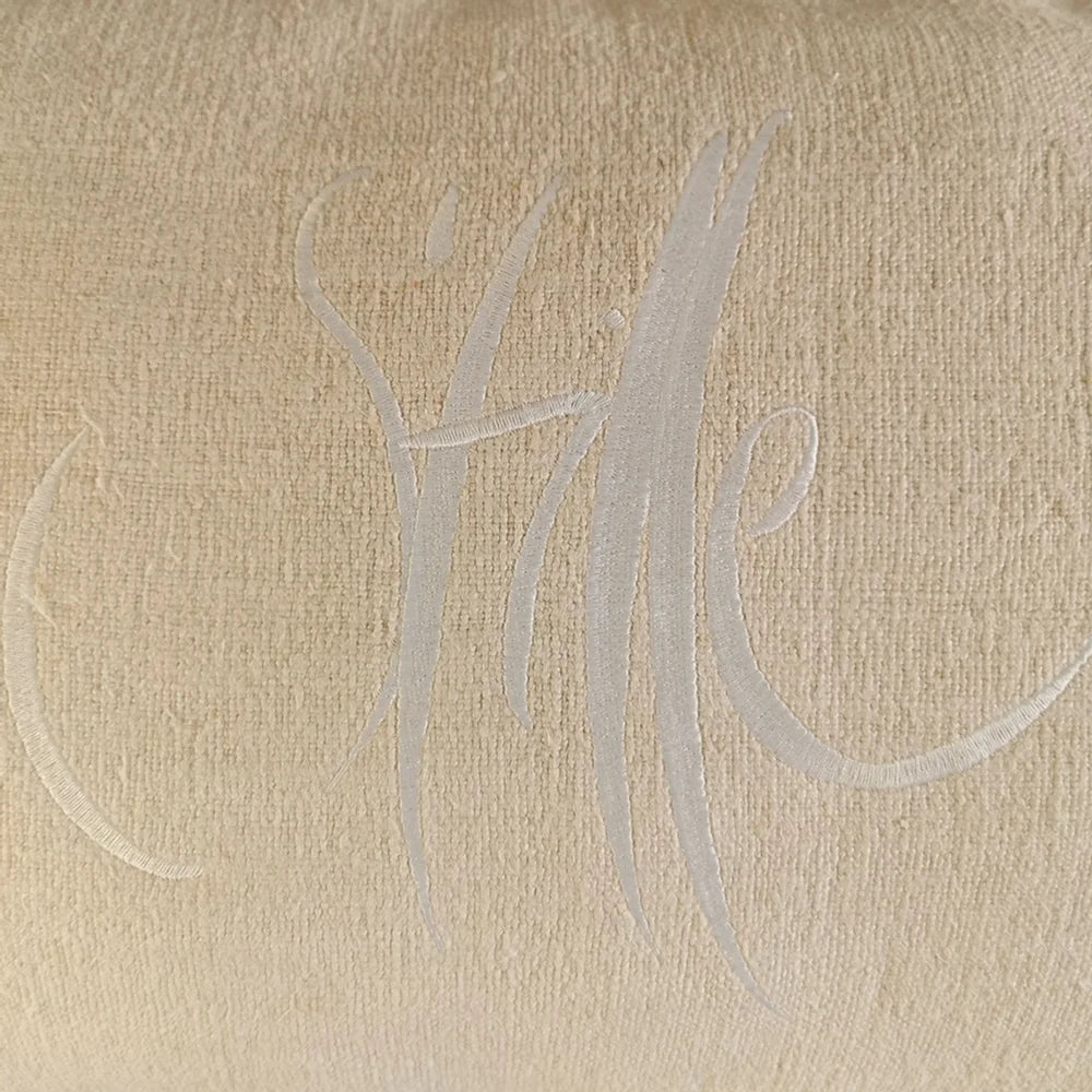 Hochwertiger Kissenbezug 60x40 – limitierte Kissenhülle „Stille“ für stilvolle Sofadeko