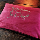 Bauernleinen Zirbenkissen "Herzenswarm und Seelentief"