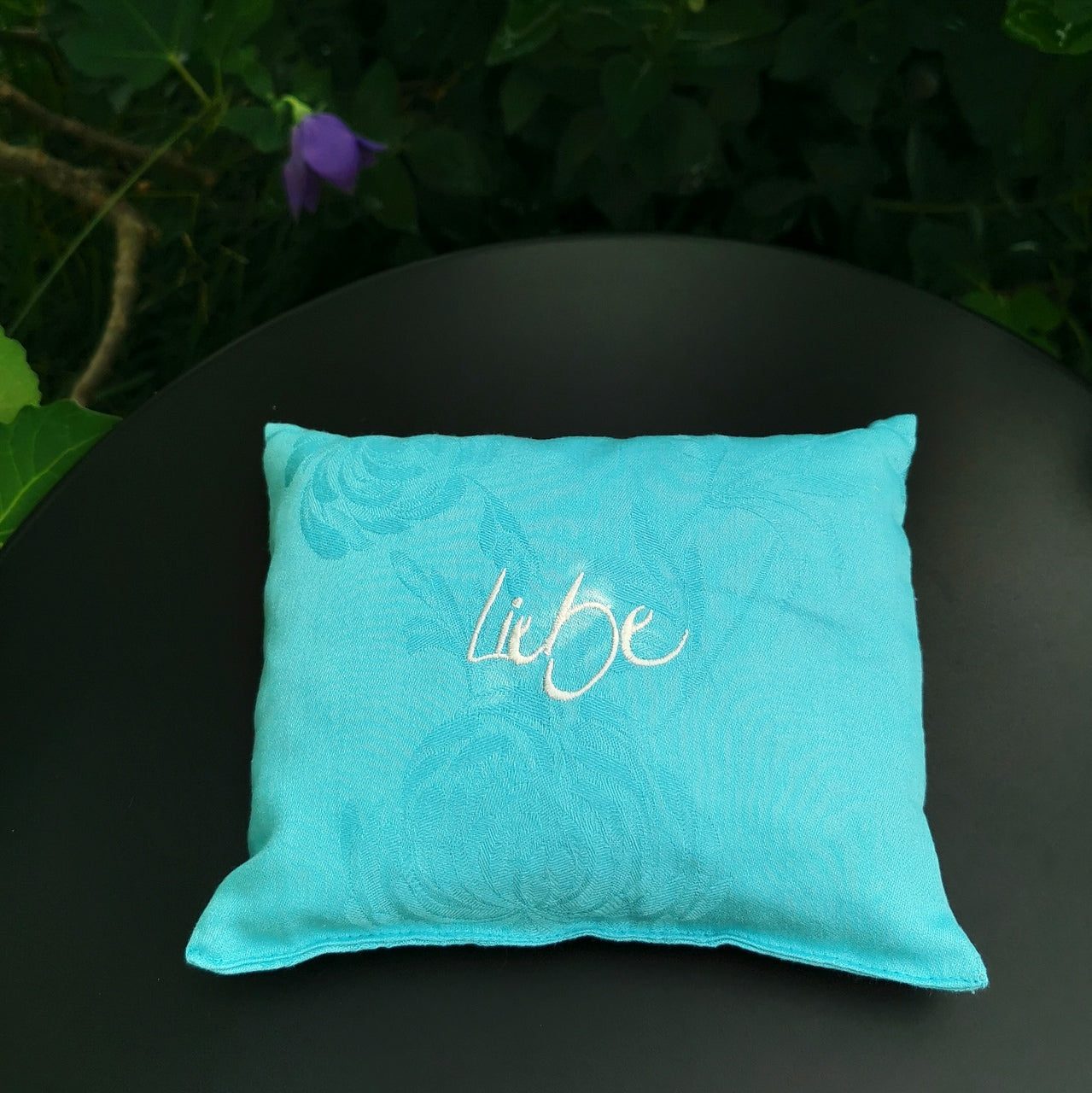 Kleines Zirbenkissen "Liebe"