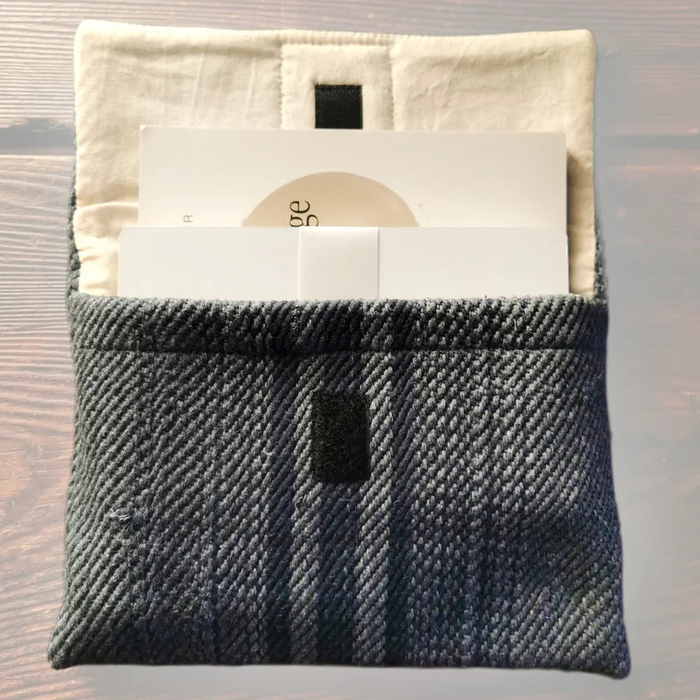 Limitierte Fingerzeige SignKarten Denim/weich – exklusives spirituelles Bauernleinen Kartenset im SignShop.Tirol entdecken