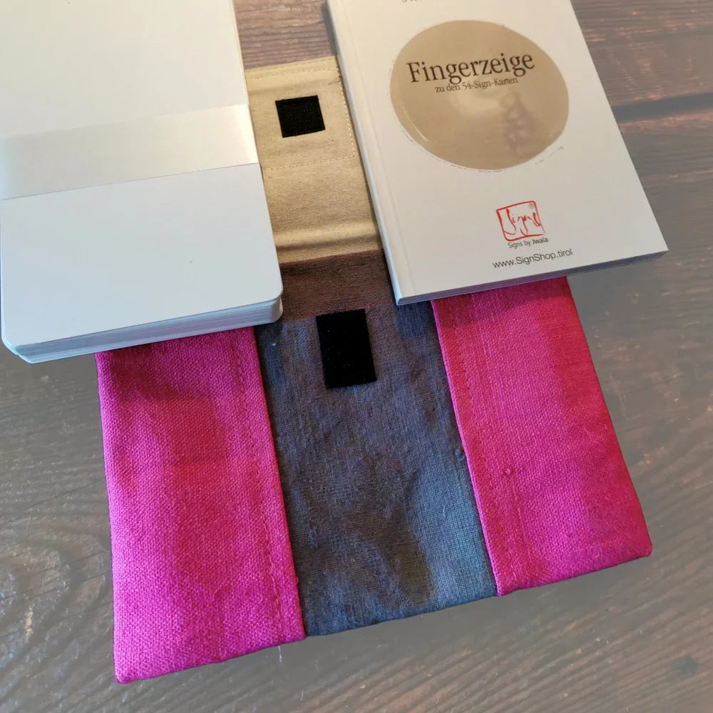 Handgefertigtes SignKarten-Set Fingerzeige Pink/Grau aus Bauernleinen – spirituelle Karten online bestellen bei SignShop.Tirol