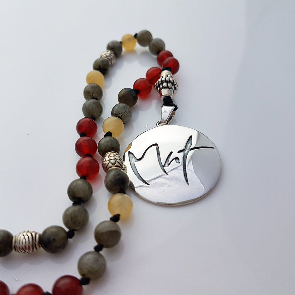 Handgeknüpfte Mala mit Labradorit, Jade und Achat – Für innere Balance & Stärke sofort bestellen