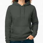 Einfarbiger Damen-Kapuzenpullover in Khaki , bereit für ein personalisiertes Sign vom Signshop Tirol.