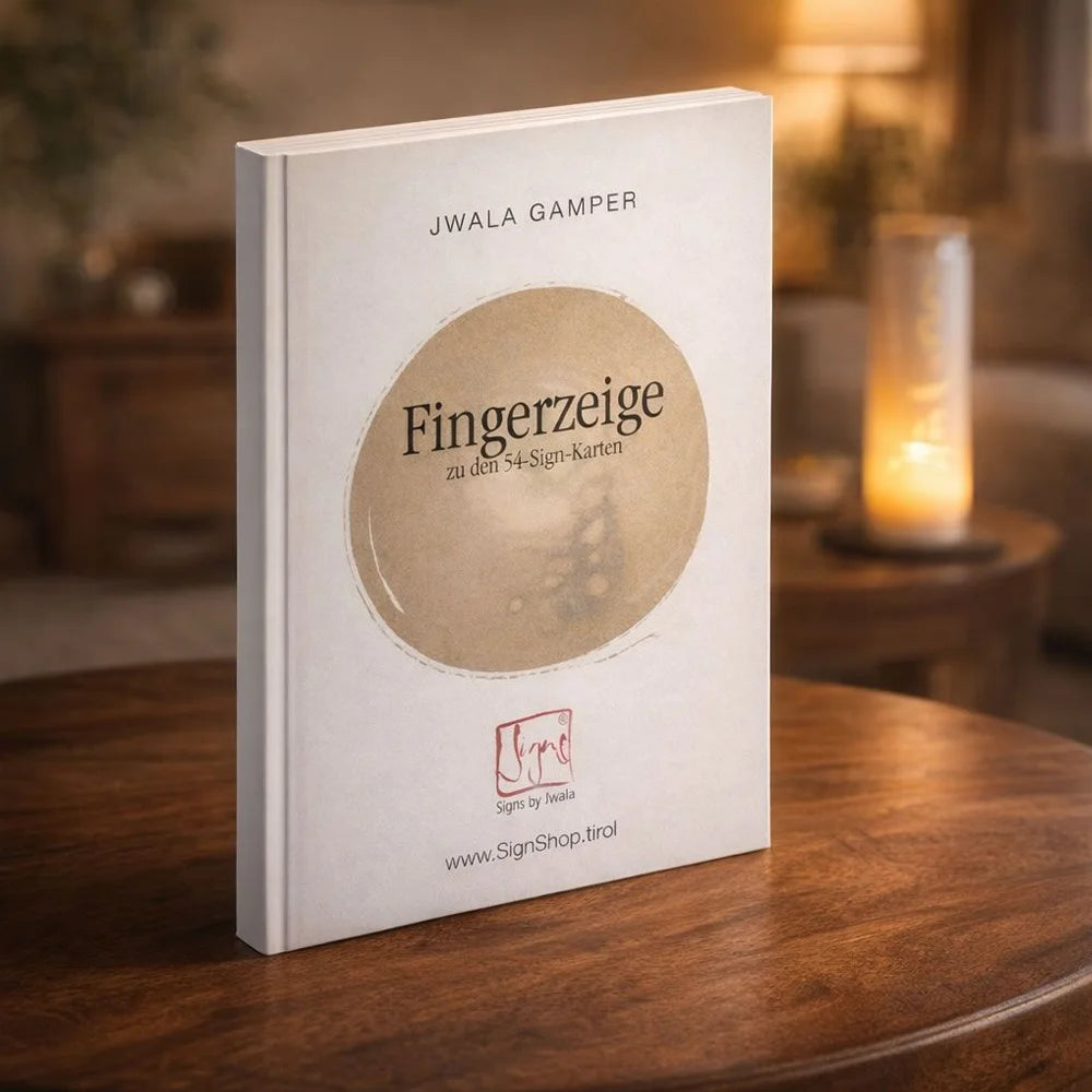 Exklusive Luxus-Edition: Spirituelles Orakelkarten-Set mit 54 Sign-Karten und dem Buch „Fingerzeige“ von Jwala Gamper, stilvoll präsentiert in einer handgefertigten Tasche aus edlem Bauernleinen – das besondere Premium-Geschenk im SignShop Tirol.