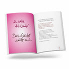 Luxuriöse Sonderausgabe: Orakelkarten-Set mit 54 Sign-Karten und dem inspirierenden Buch „Fingerzeige“ von Jwala Gamper, kunstvoll verpackt in einer exklusiven Bauernleinen-Tasche – ein außergewöhnliches Geschenk aus dem SignShop Tirol.