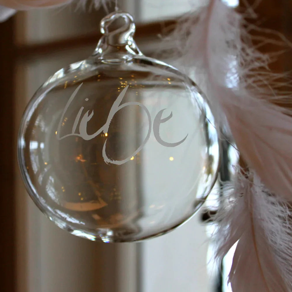 Exklusive Glaskugel mit Sign „Liebe“ – Unikat aus Tiroler Handarbeit für Sammler