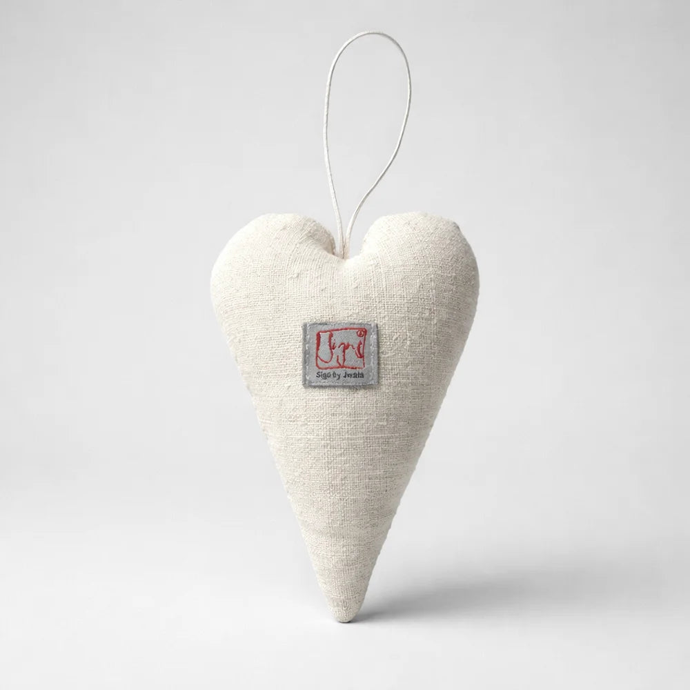 Premium Herzanhänger „Liebe“ in Creme – Sign by Jwala®, edles Bauernleinen, Unikat, exklusives Wohn- und Taschenaccessoire, liebevoll gefertigt, Geschenkidee