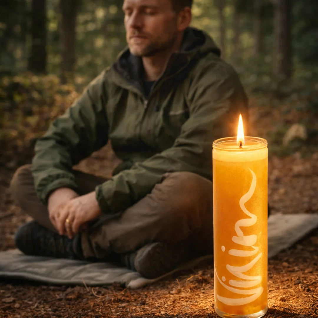 Spirituelle SignKerze „Vision“ – Handgemachte, vegane, duftfreie Zero-Waste-Kerze mit inspirierender Botschaft aus dem SignShop Tirol online kaufen