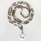 Exklusive Friede-Mala Labradorit & Howlith – handgefertigte Meditationskette, Original von Sign by Jwala®, Limited Edition, hochwertiger Edelsteinschmuck für Frieden und Harmonie