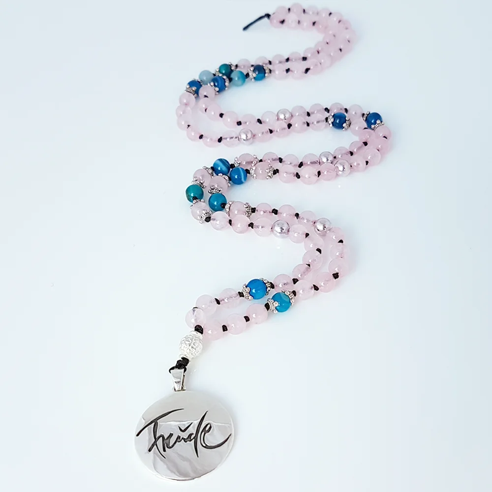 Luxus Mala „Herzöffnend“ Rosenquarz & blauer Achat – Sign by Jwala®, exklusive Meditationskette, liebevoll gefertigt, Premium-Qualität für Freude und innere Ausstrahlung