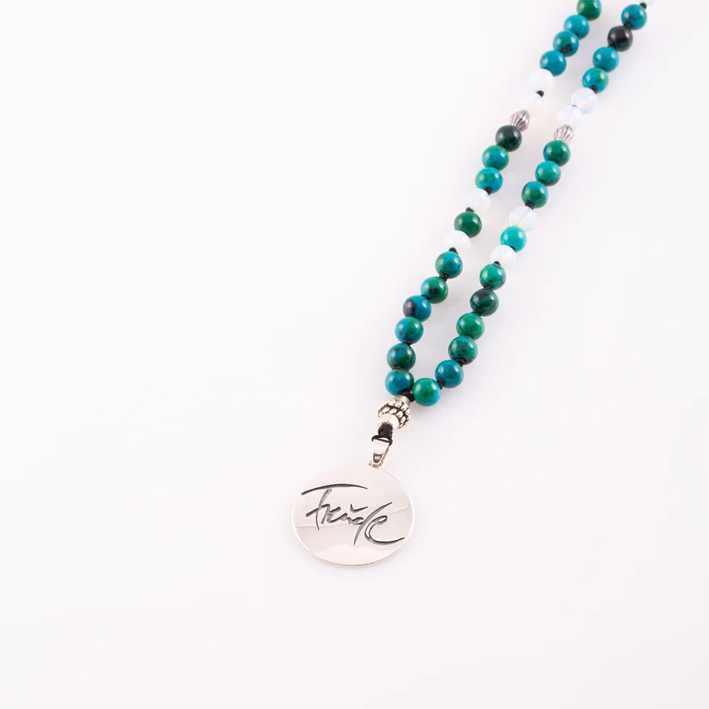 Handgemachte Freude-Mala Mondstein/Chrysokoll – Original von Sign by Jwala®, limitiertes Einzelstück, hochwertige Edelstein-Kette für Wohlbefinden, Glück und Inspiration