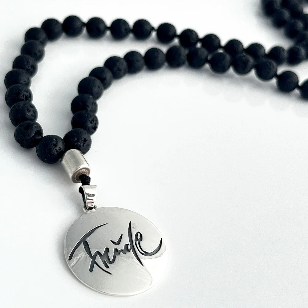 Premium Männer Mala „Freude“ Lavastein – Sign by Jwala®, edle Handarbeit, Unikat, exklusives Schmuckstück für Meditation, Kraft und innere Stärke