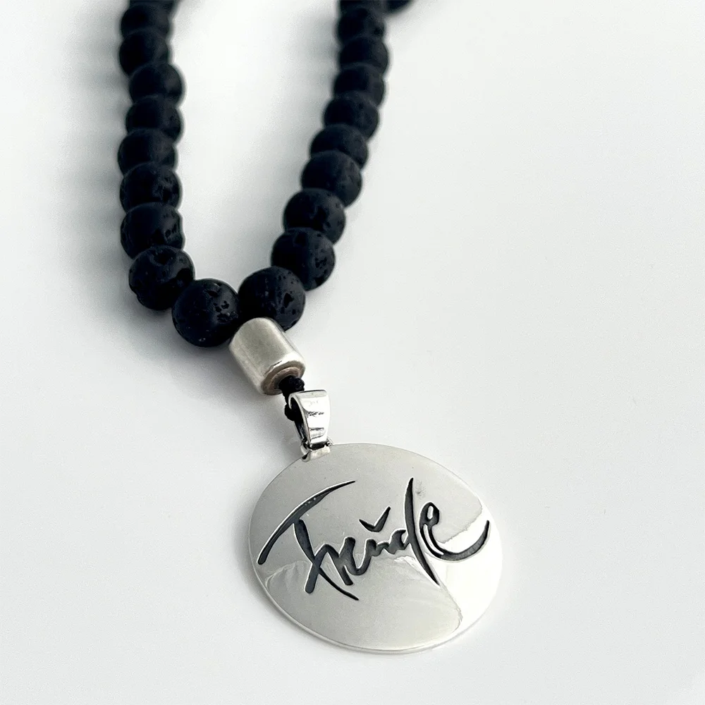 Handgemachte MännerMala Lavastein „Freude“ – Original von Sign by Jwala®, limitiertes Einzelstück, hochwertige Lavastein-Kette für Wohlbefinden, Balance und Motivation
