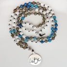 Original Liebe-Mala Blauer Achat, Labradorit & Howlith – SignShop.Tirol, einzigartige Schmuckkette, handgemacht, wertvolles Accessoire für Herzensverbindung und Wohlbefinden