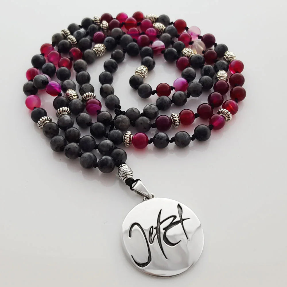 Premium Mala „Jetzt“ Roter Achat und Labradorit – Sign by Jwala®, edle Handarbeit, Unikat, exklusives Schmuckstück für Achtsamkeit, Balance und spirituelle Entwicklung