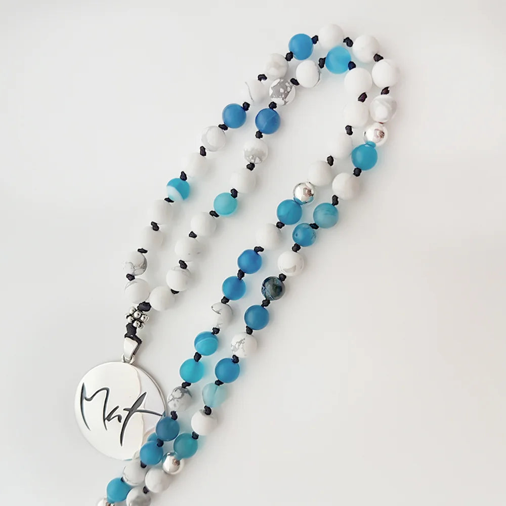 Premium Mala „Mut“ Türkis und Howlith – Sign by Jwala®, edle Handarbeit, Unikat, exklusives Schmuckstück für Balance, Energie und spirituelle Entwicklung