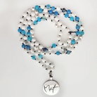 Exklusive Mut-Mala Türkis & Howlith – handgefertigte Meditationskette, Original von Sign by Jwala®, Limited Edition, hochwertiger Edelsteinschmuck für Mut und klare Kommunikation