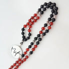 Handgemachte Mut-Mala Onyx/Achat Rot – Original von Sign by Jwala®, limitiertes Einzelstück, hochwertige Edelstein-Kette für Mut, Schutz und positive Ausstrahlung