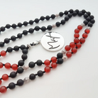 Premium Mala „Mut“ aus Schwarzem Onyx und rotem Achat – Sign by Jwala®, edle Handarbeit, Unikat, exklusives Schmuckstück für Motivation, Energie und innere Kraft
