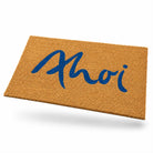 Exklusive Fußmatte „Ahoi“ Blau – hochwertig und rutschfest, maritimes Design, Original von Sign by Jwala®, Limited Edition, stilvolles Wohnaccessoire für den Eingangsbereich