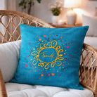 Bauernleinen Zirbenkissen in petrol mit Stickerei „Freude“ – Besonderes Deko- und Wohlfühlkissen mit Zirbenholzfüllung, online im SignShop Tirol kaufen