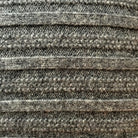 Die Kissenhülle „Freude“ verbindet traditionelle Handwerkskunst, inspirierende Stickerei und spirituelle Kraft zu einem einzigartigen Lieblingsstück, das du bequem online bestellen kannst.