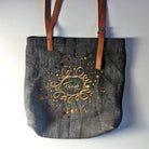 Exklusive MessengerBag „Freude Ornament“ – handgefertigte Schultertasche, Original von Sign by Jwala®, Limited Edition, hochwertiges Unikat voller Lebensfreude und Stil